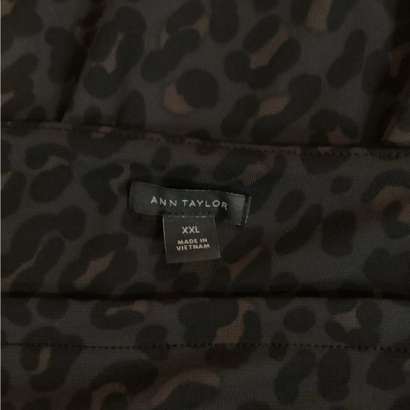 Ann Taylor Leopard Print Blouse in Black and Brown, Stretch, Plus Size 2XL - Picture 5 of 8